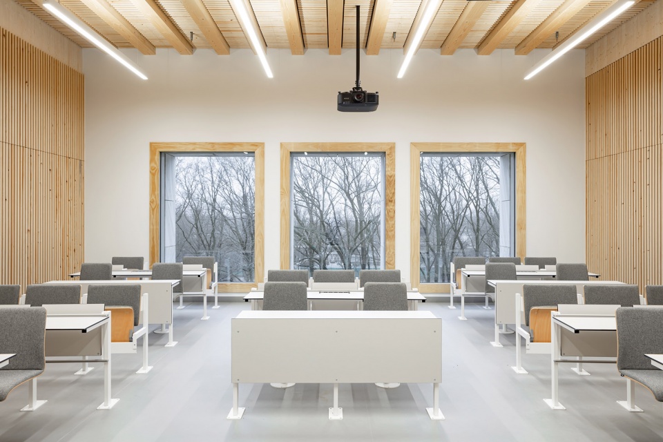 marga klompe building by powerhouse company