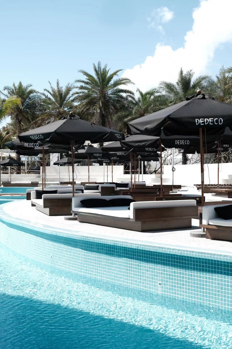 DEDECO Beach Club Basistudio