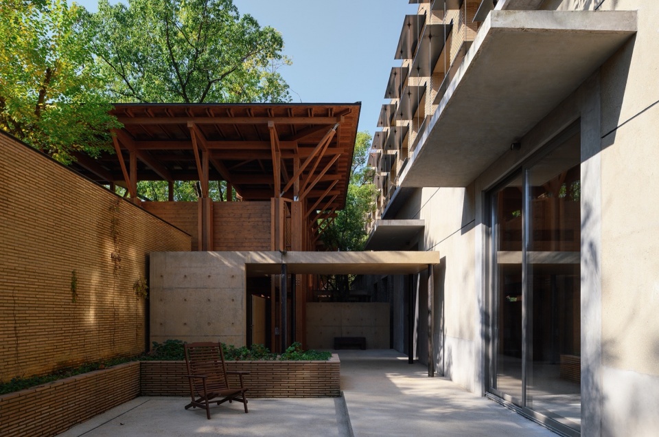 Jingyang Camphor Court China by Vector Architects