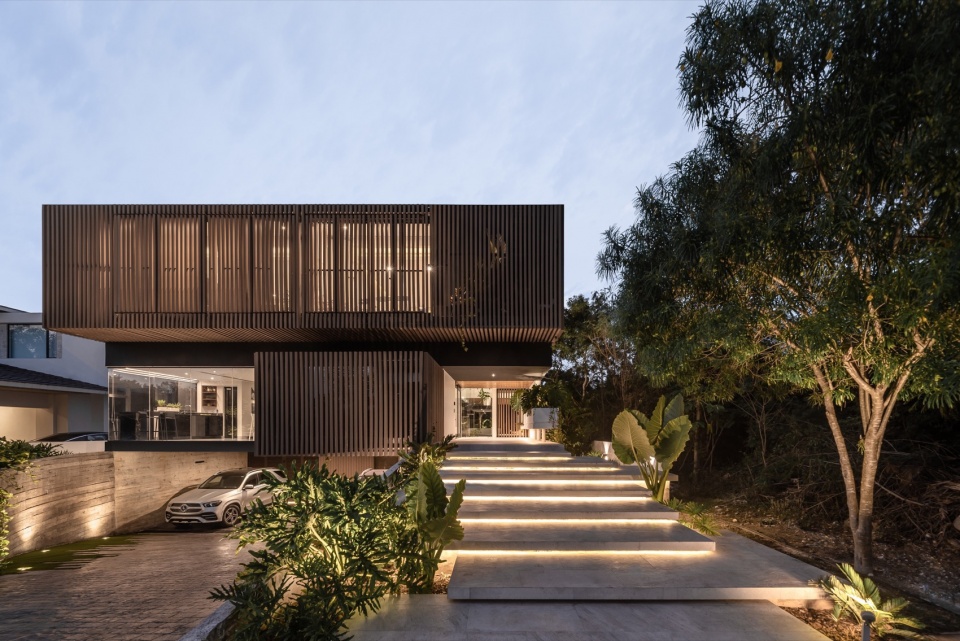 casa mulix by arkham project