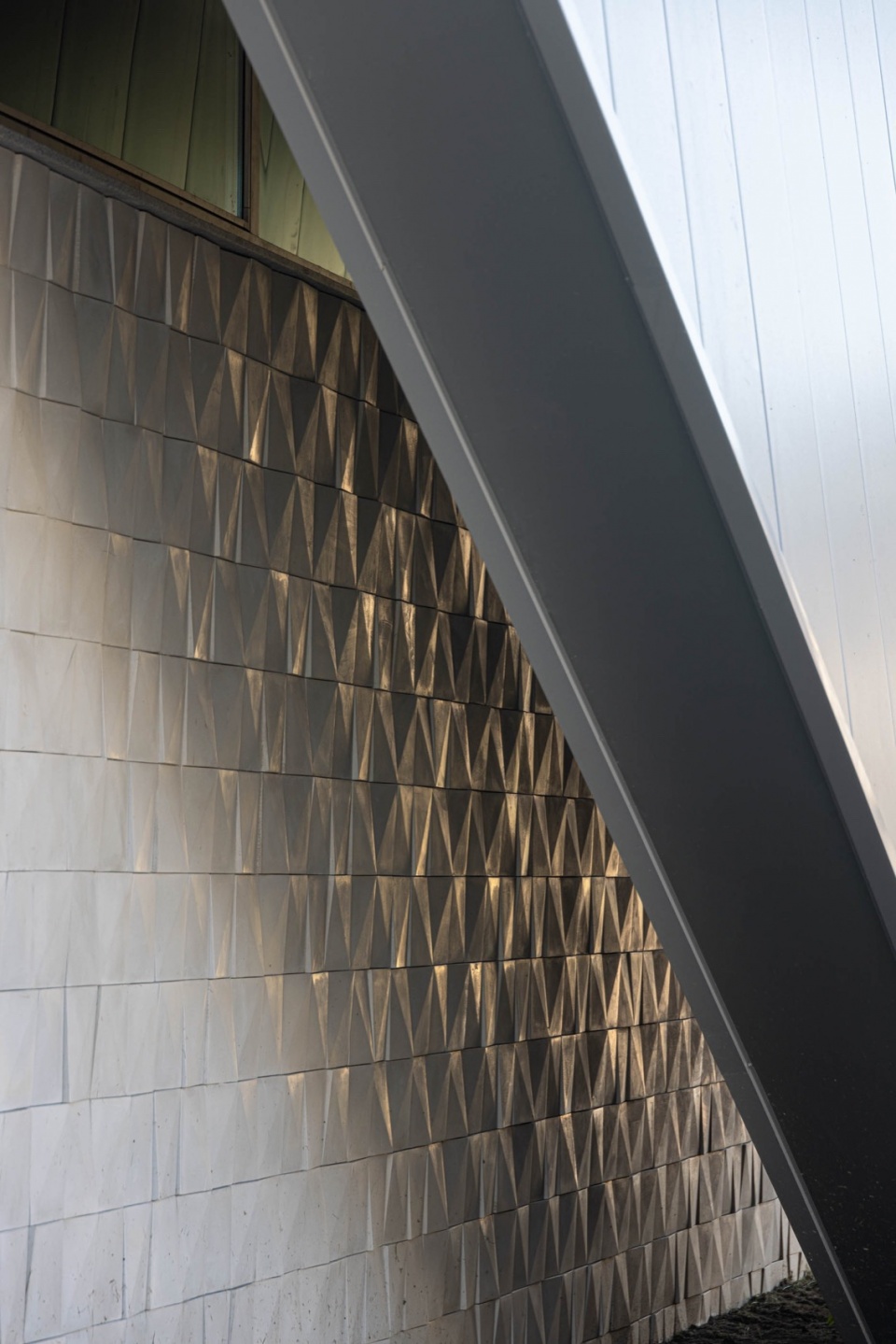 interface de transportes lourosa fiaes by atelier darquitectura lopes da costa