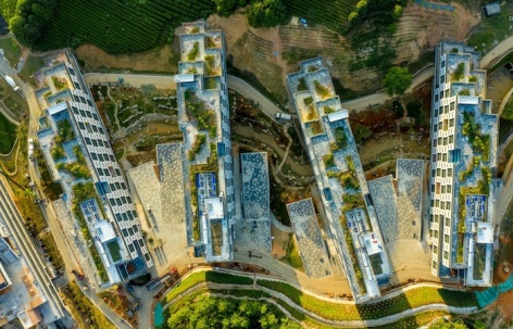 景德镇艺术职业大学山谷学生公寓 / 清华大学建筑设计研究院有限公司
