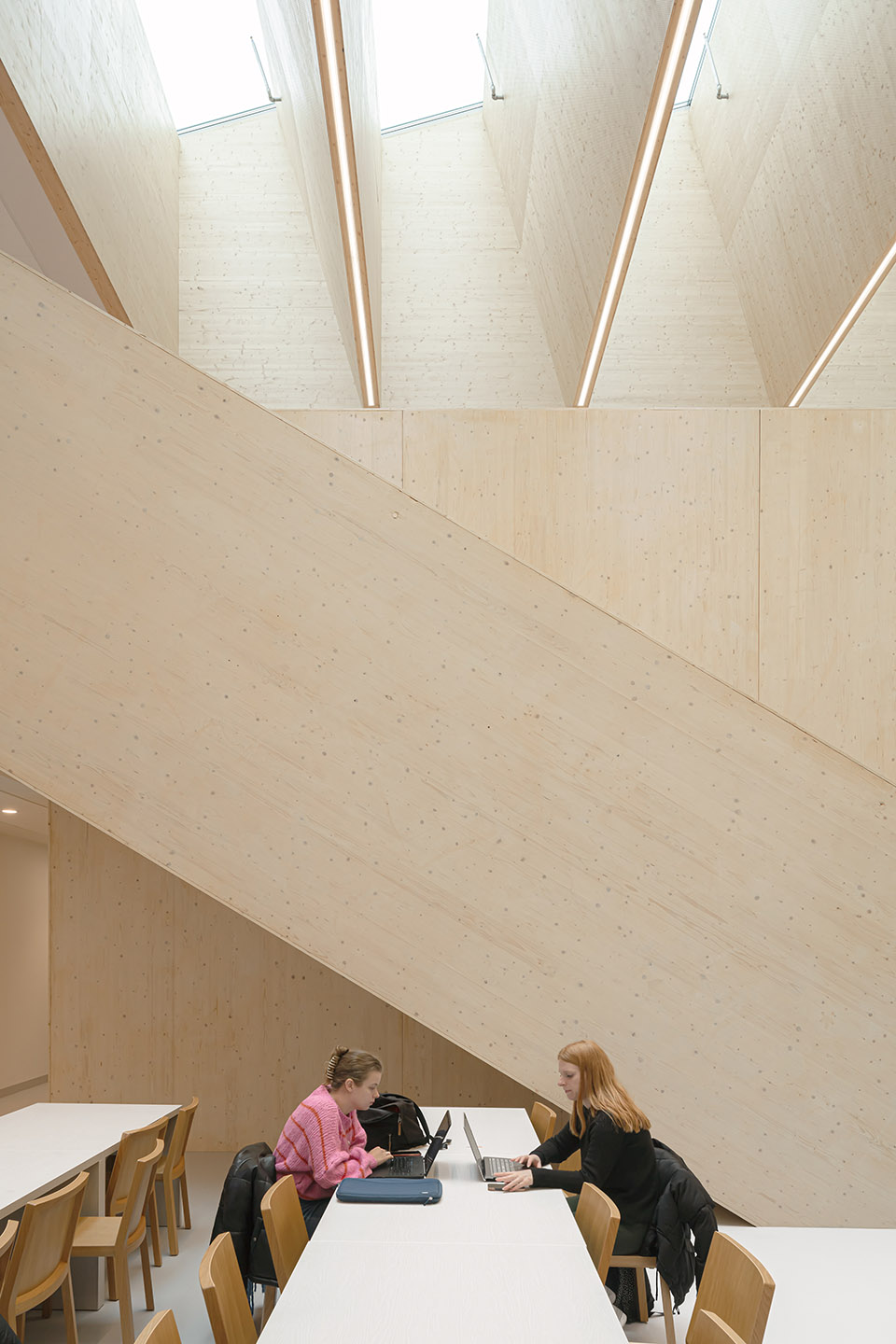 marga klompe building by powerhouse company