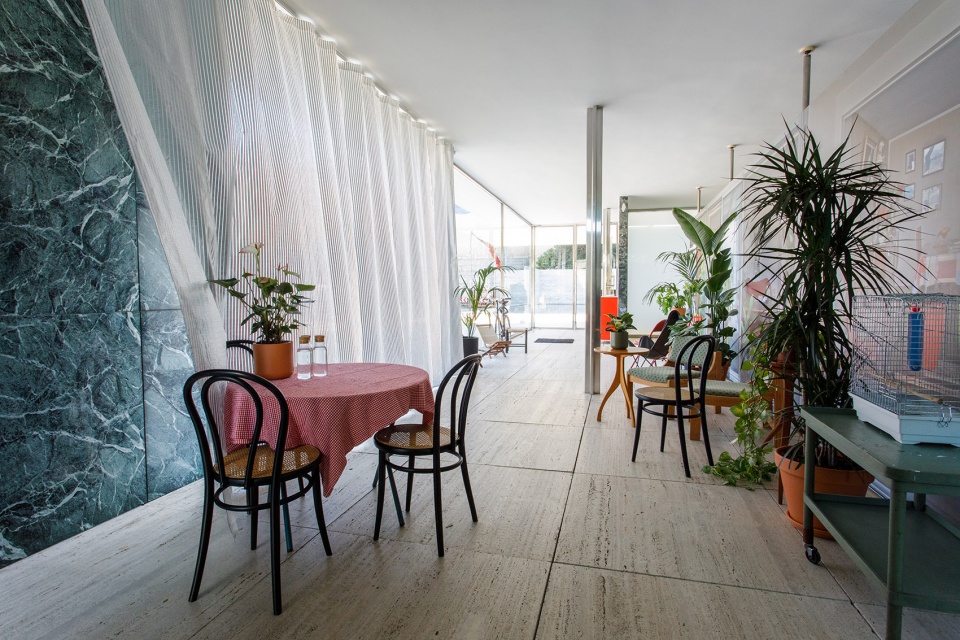 never demolish intervention at mies van der rohe pavilion