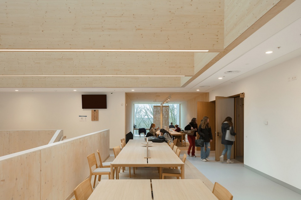 marga klompe building by powerhouse company