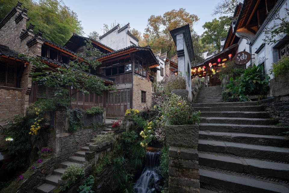 renovation of huangling ancient village by wuyuan village culture media co ltd