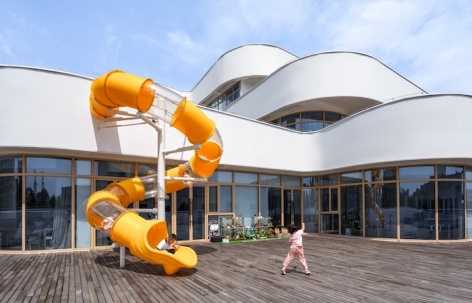 临海市协成幼儿园 / 任天建筑工作室
