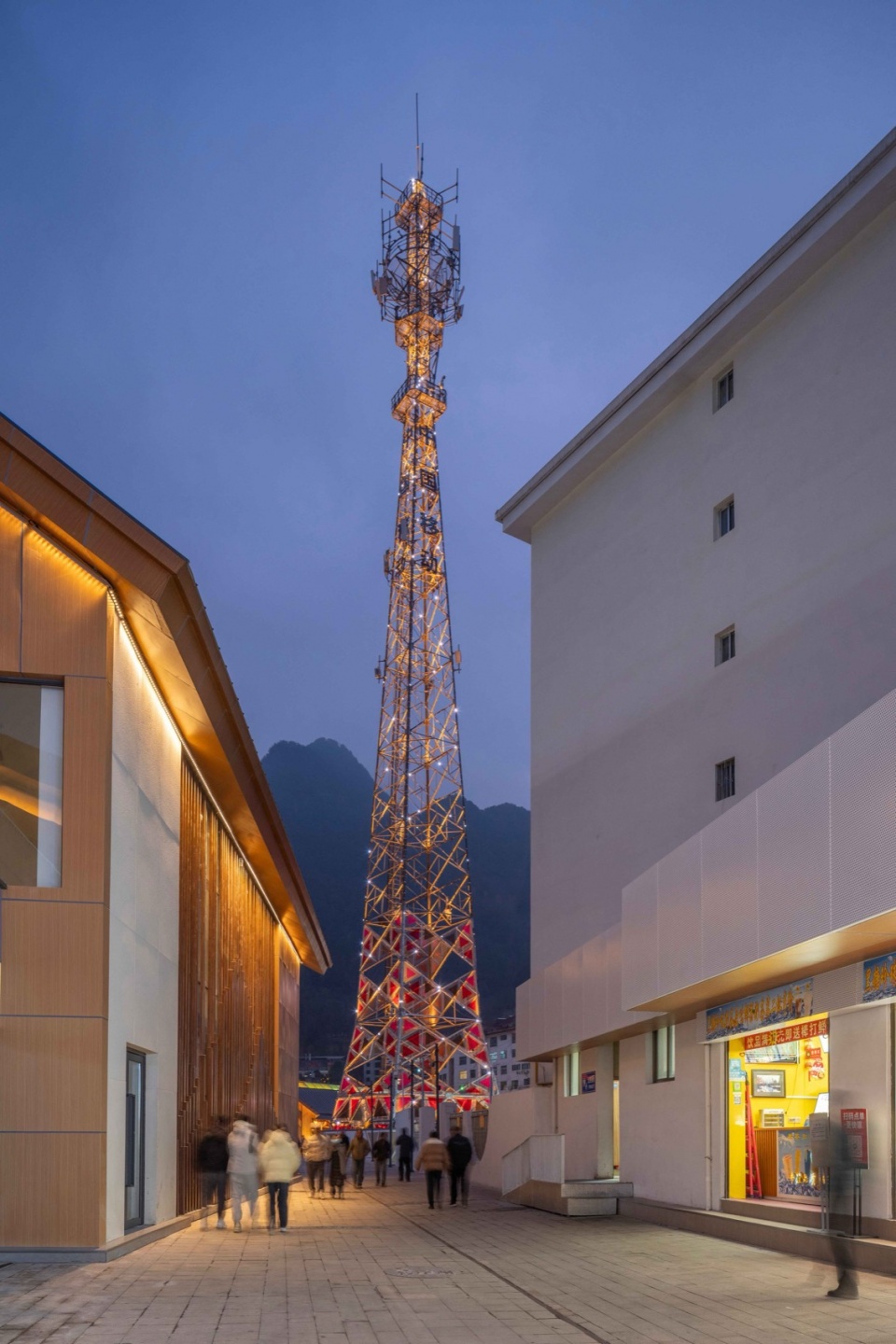 康县新人字桥及周边商业街更新设计 三文建筑