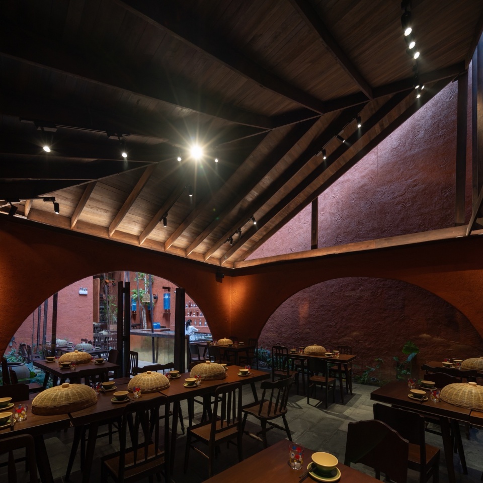 MAM RESTAURANT by SAWADEESIGN