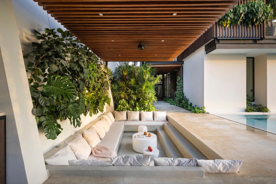 Makai Villas by Studio Saxe
