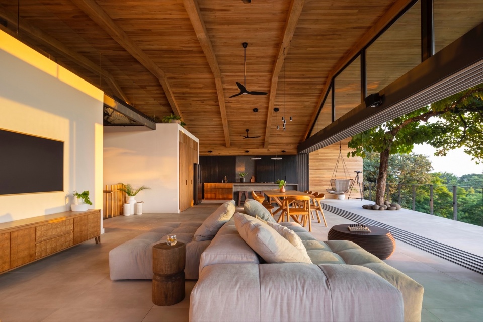 Makai Villas by Studio Saxe