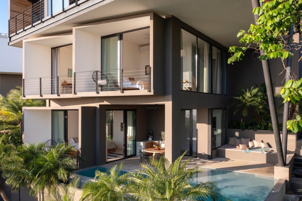 Makai Villas by Studio Saxe
