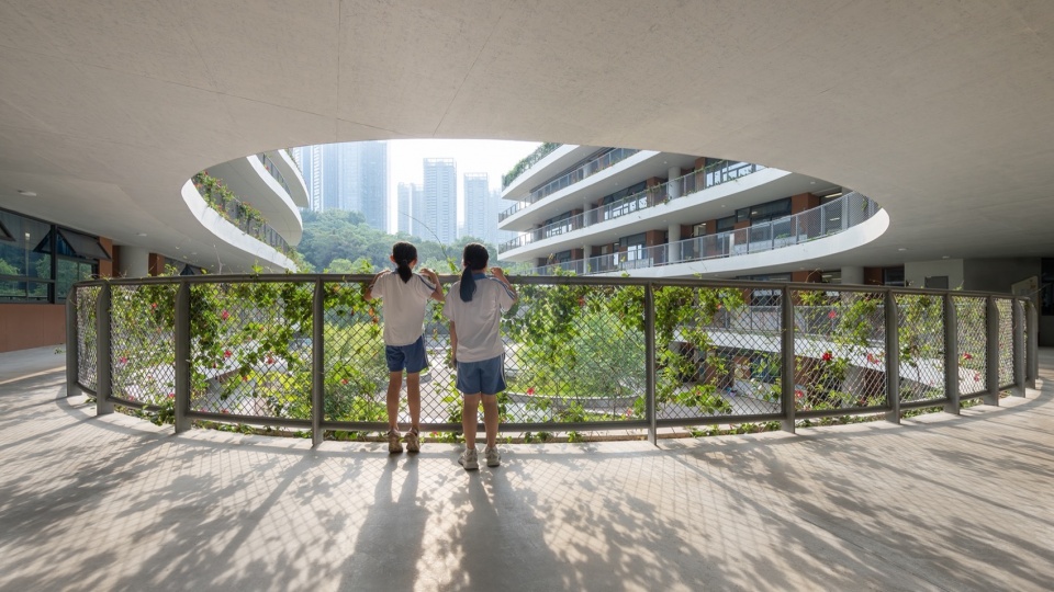 . 三层开放空间 Open area on the third floor ©白羽