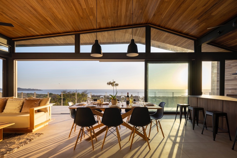 Makai Villas by Studio Saxe