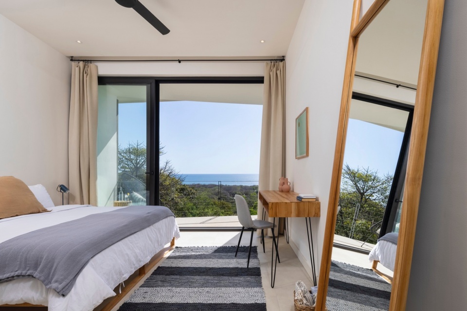 Makai Villas by Studio Saxe