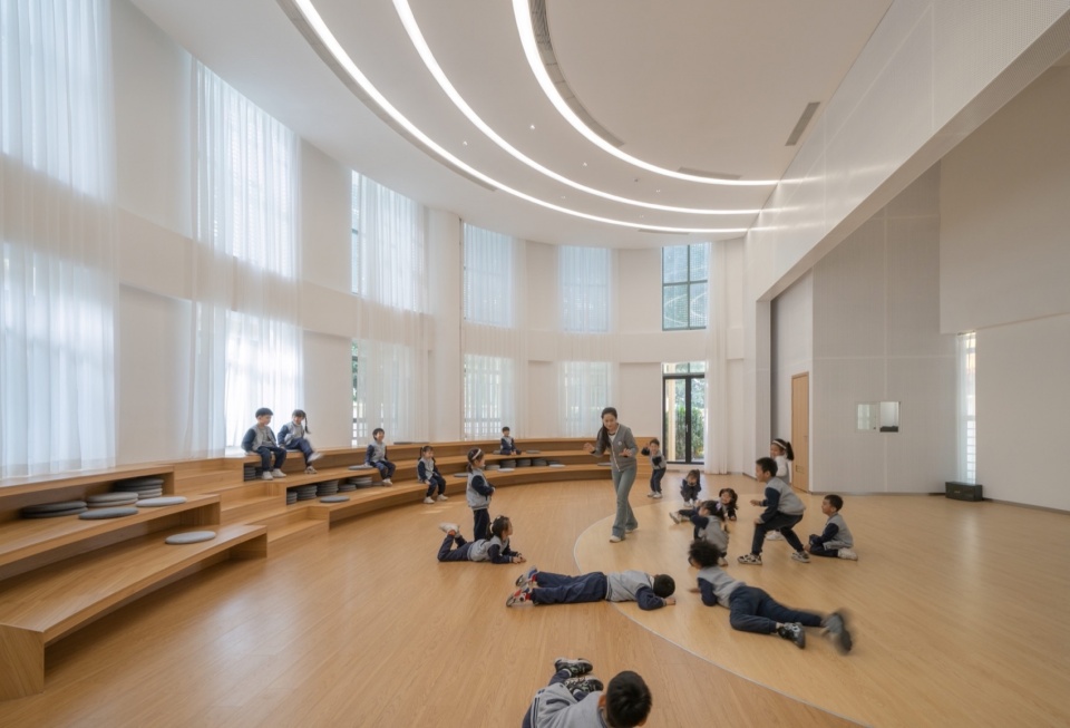 多功能音体室 ©张超 Childrens Home Haibei Kindergarten Renovation DJX Design