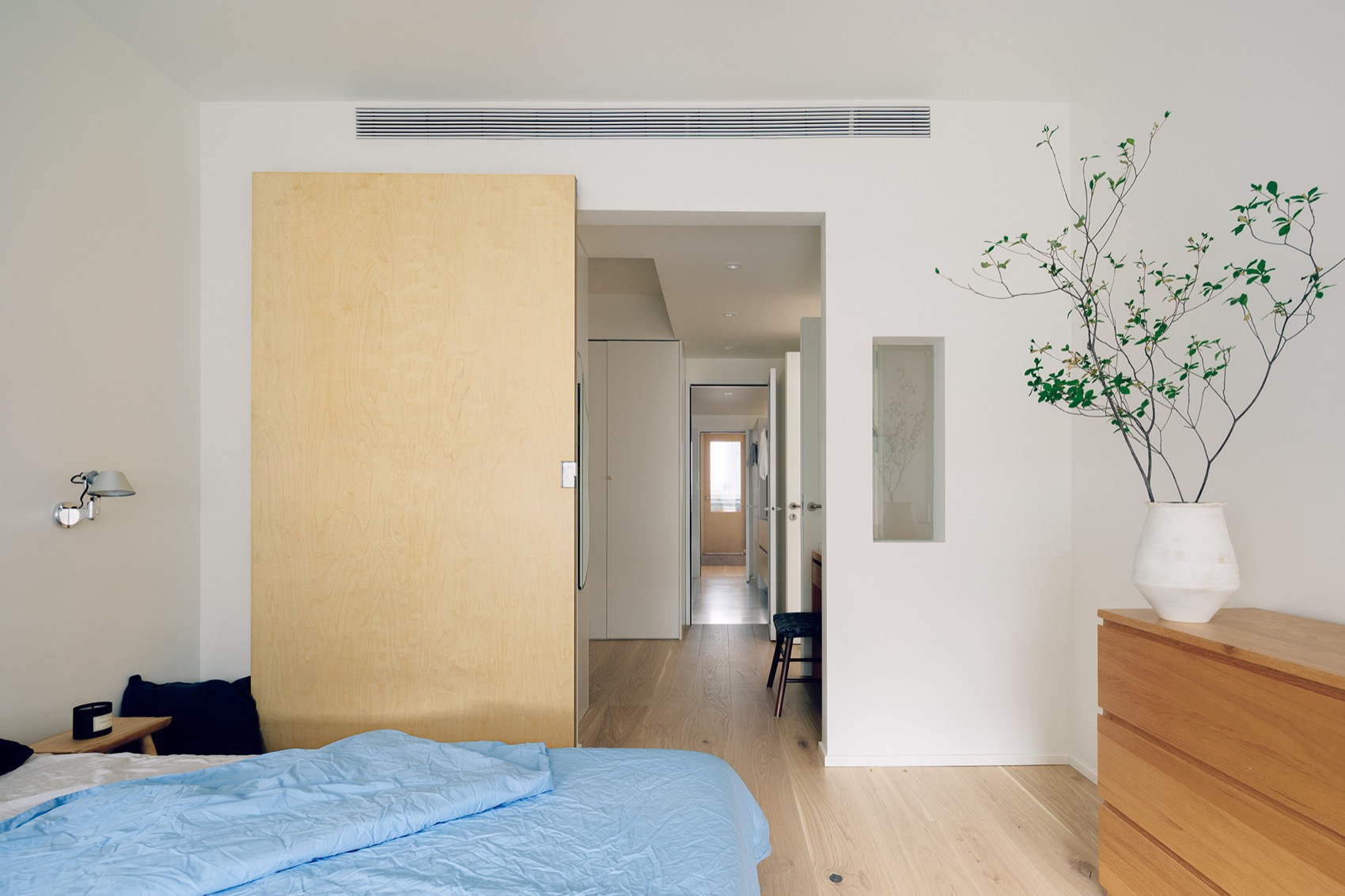 Curated visual reference: Gallery Detail: Urban Organic Apartments By Qisi Design