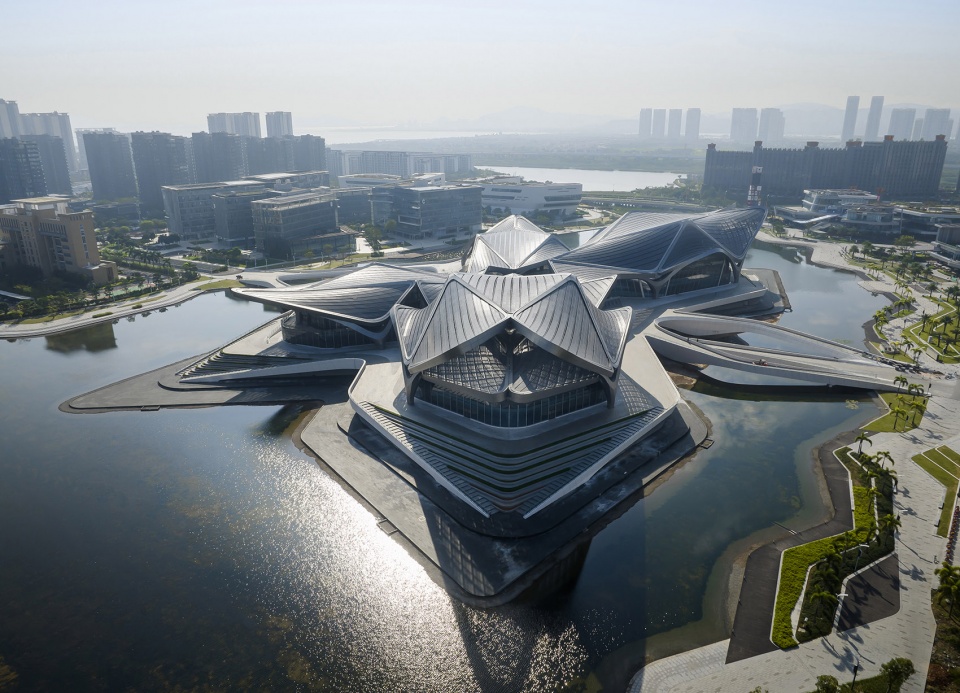ZHA Zhuhai Jinwan Civic Art Centre ┬®CAT OPTOGRAM STUDIO
