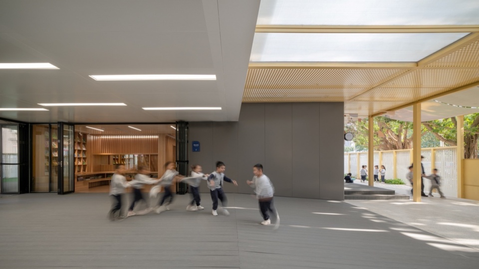 前厅 ©张超 Childrens Home Haibei Kindergarten Renovation DJX Design