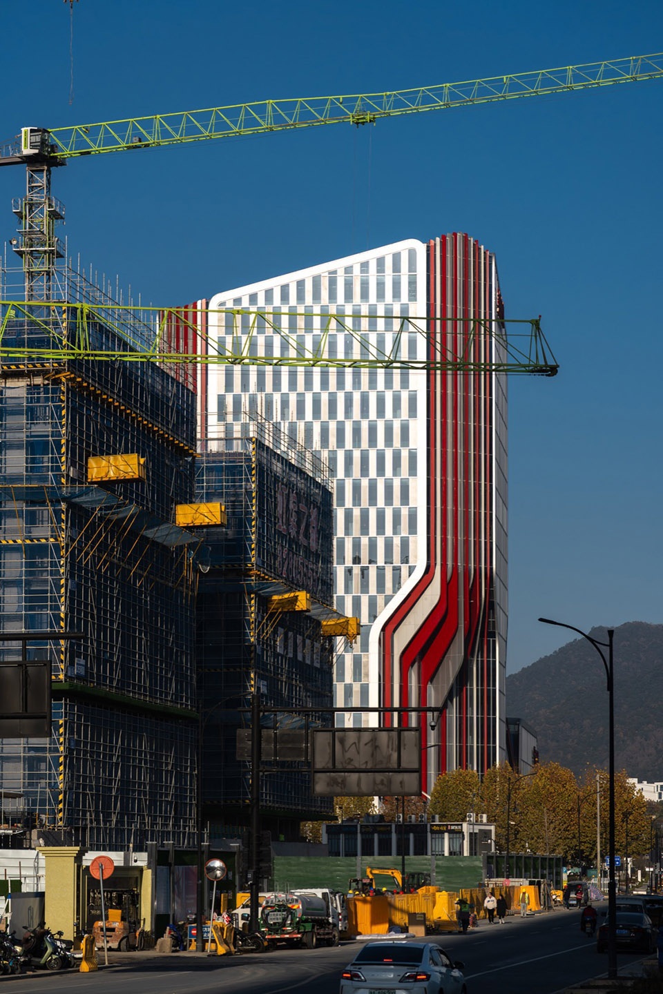 AutoFuturist Complex Jingu Center by LYCS Work