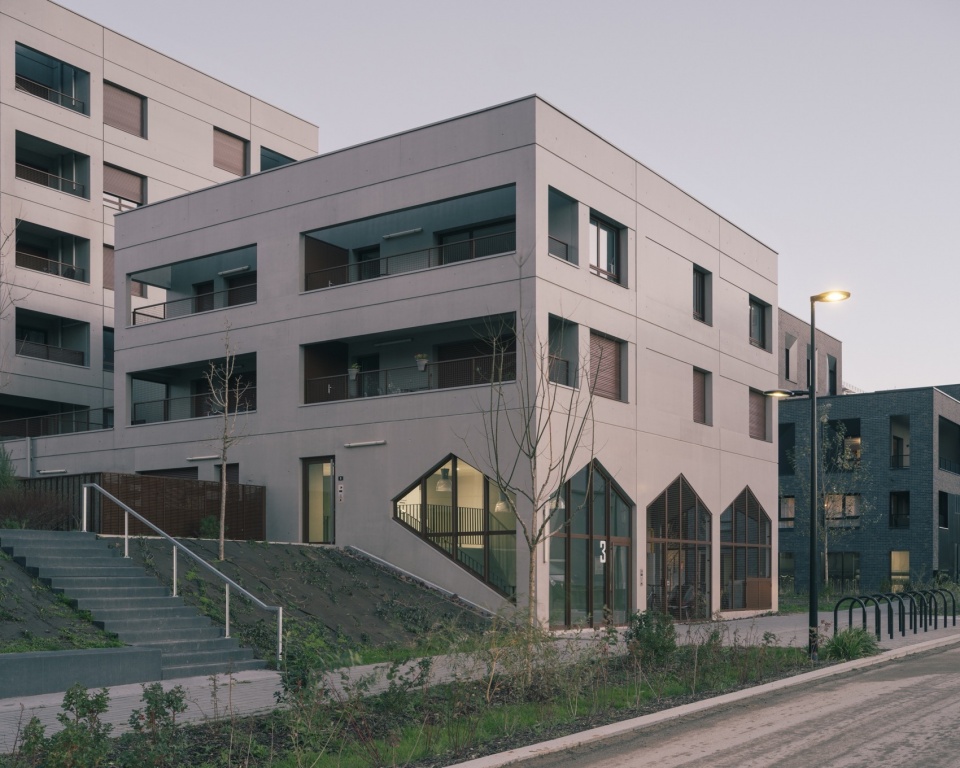 The Aviator by ALTA architectes urbanistes