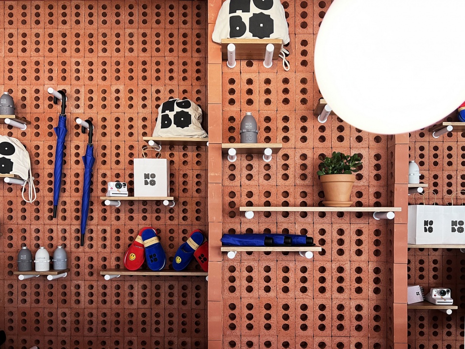 hobo hotel by studio aisslinger