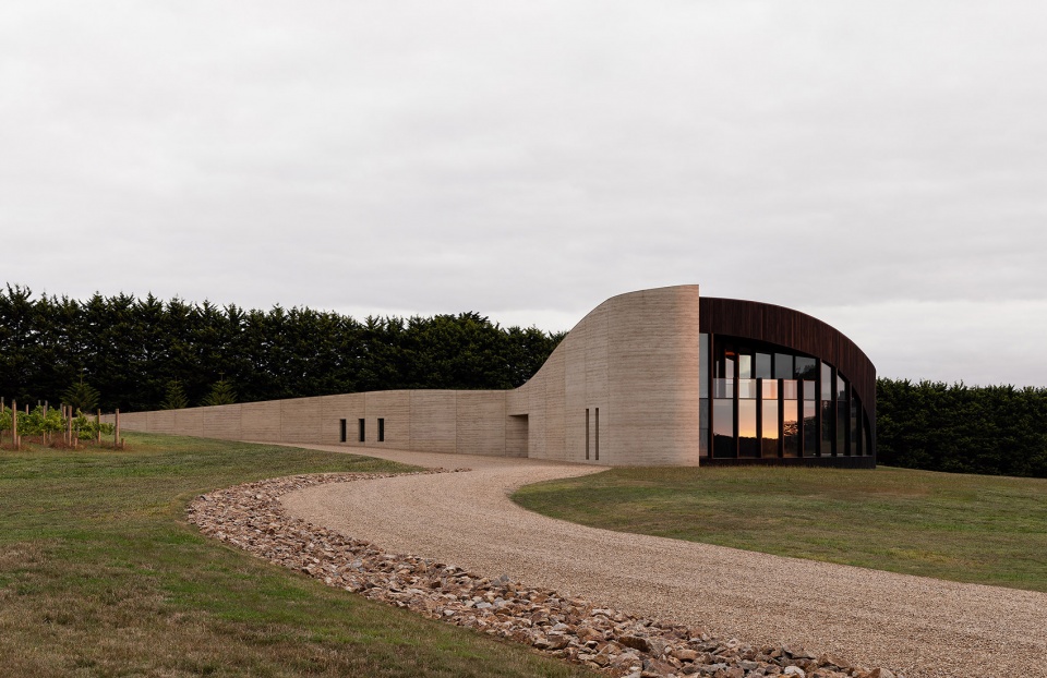 peninsula house by wood marsh