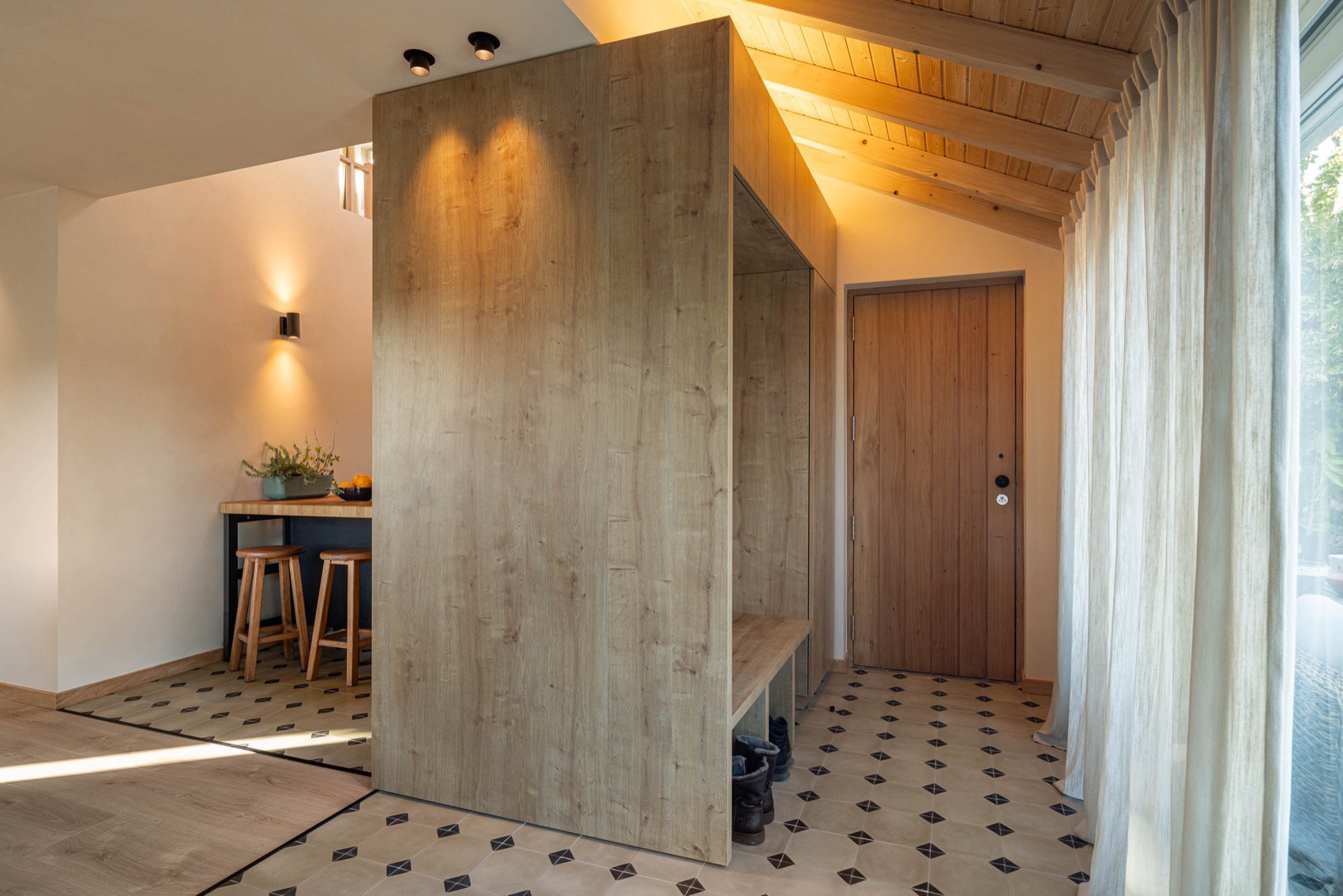 Rural soul house in Sintra by Tsou Arquitectos - 谷德设计网