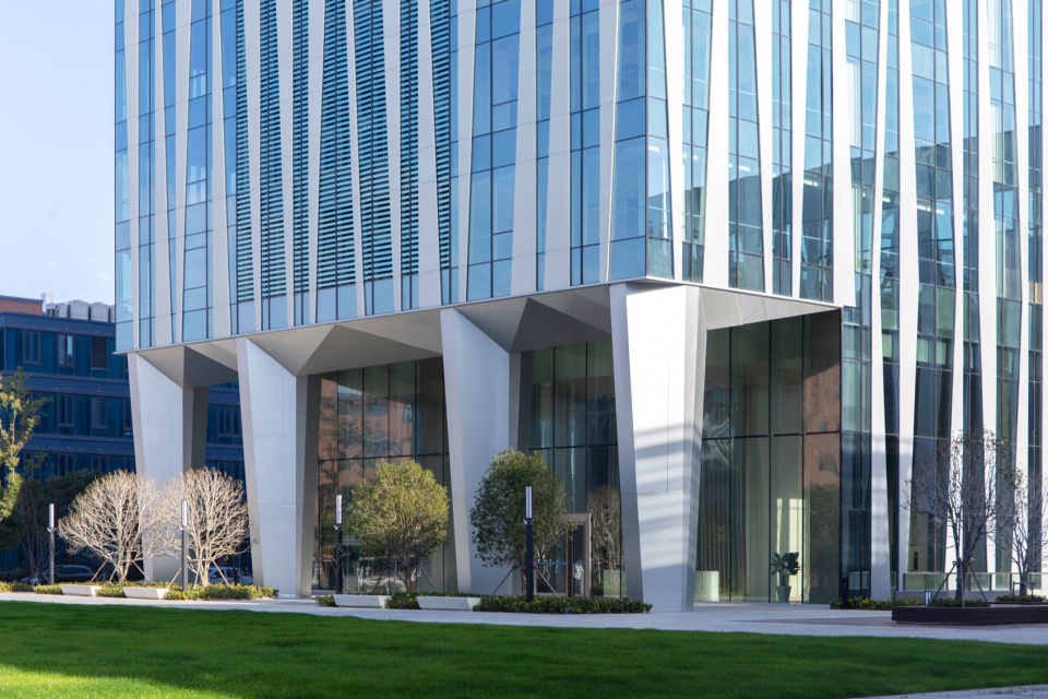 Shanghai Lingang High Live Fun Innovation Complex Phase III by FTA group GmBH