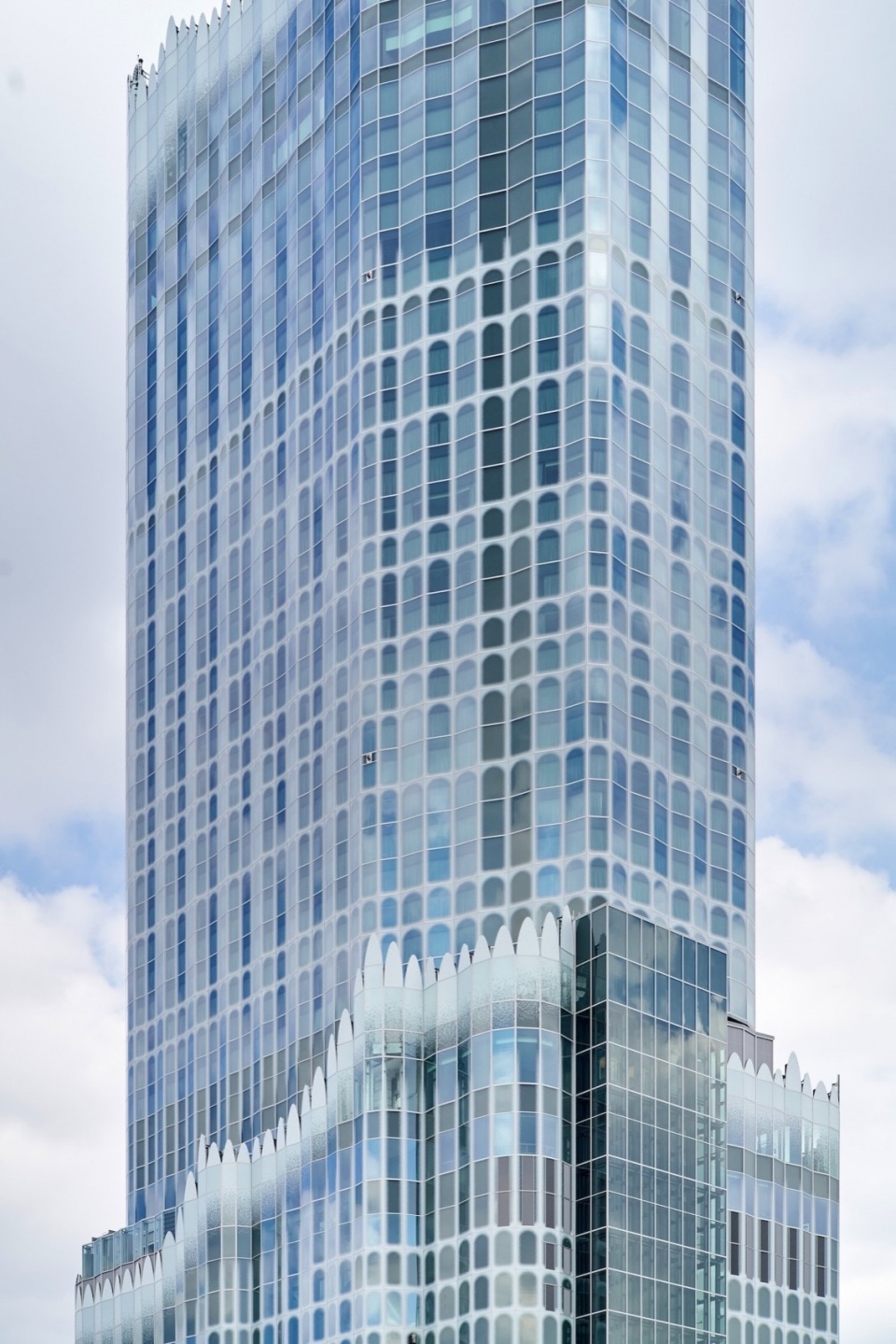 TOKYU KABUKICHO TOWER Yuko Nagayama and Associates