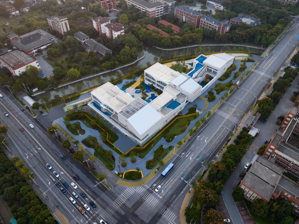 Wuxi Heyun Kindergarten Design China by STWD