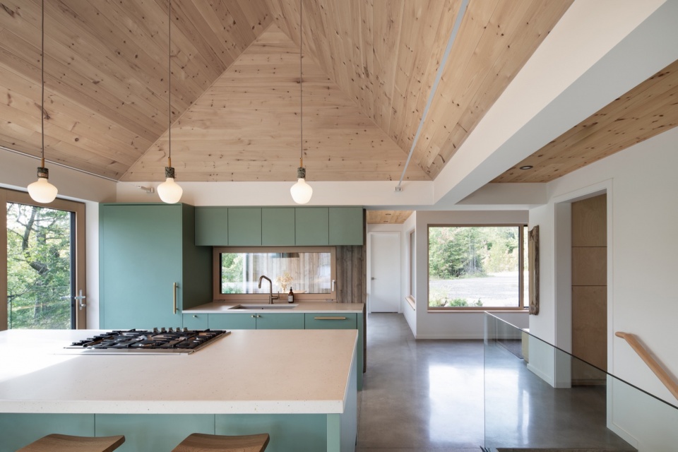 chalet papillon by robitaillecurtis