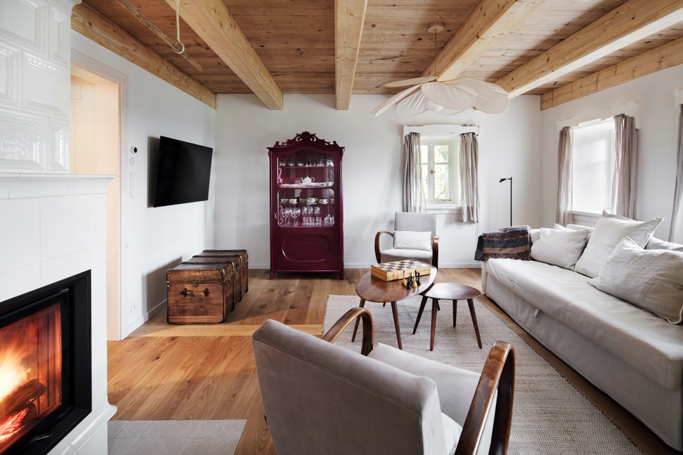 cottage two sisters by studio projectica