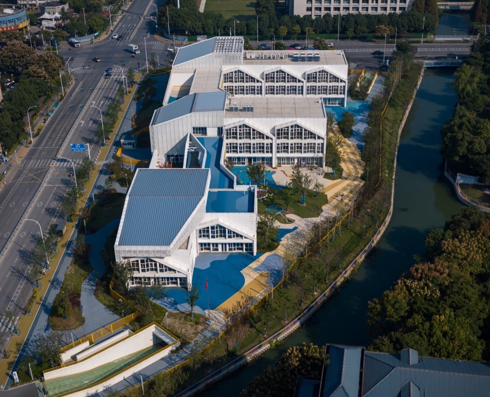 Wuxi Heyun Kindergarten Design China by STWD