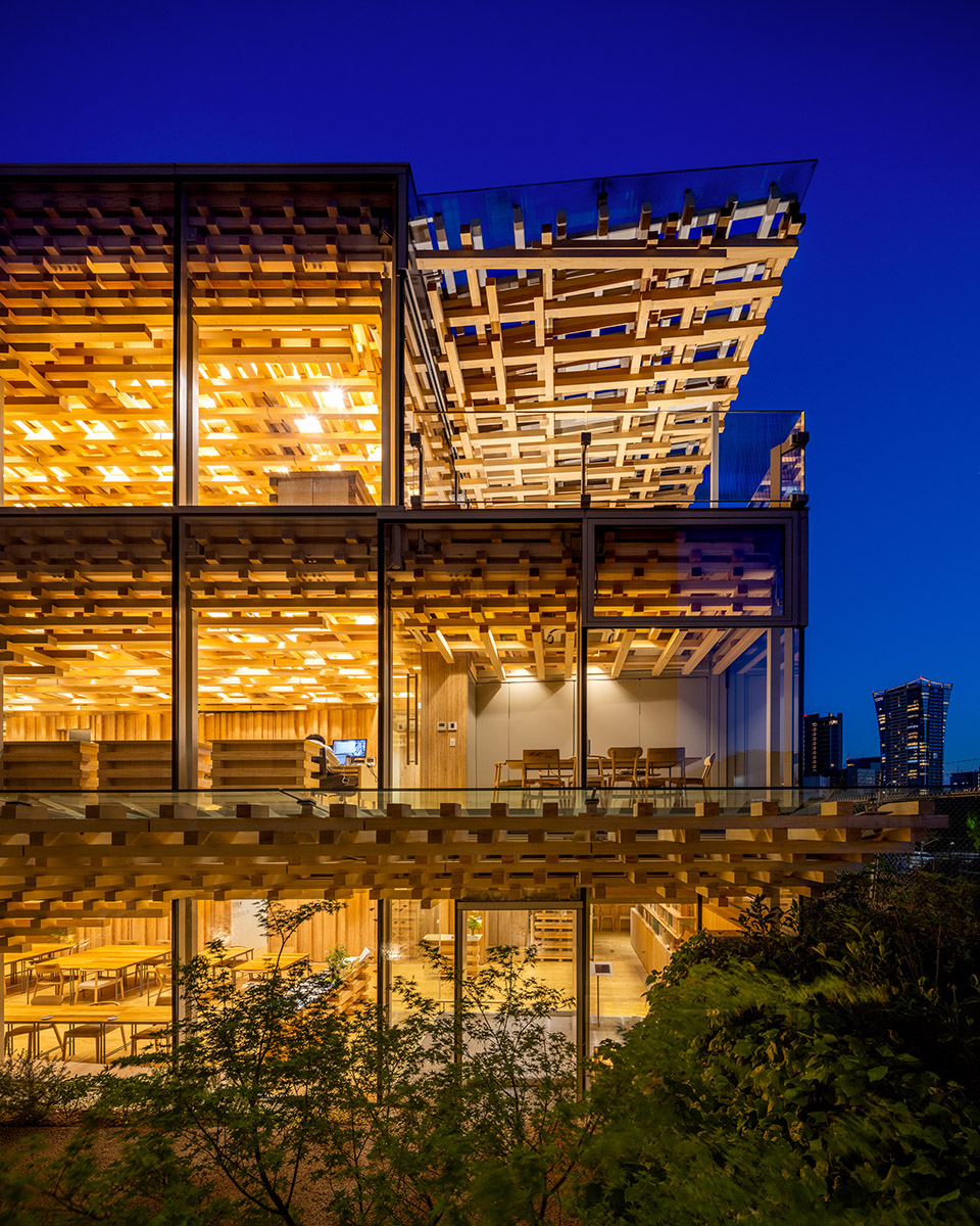 aeaj green terrace by kengo kuma and associates