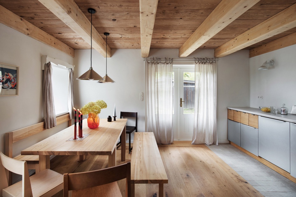 cottage two sisters by studio projectica