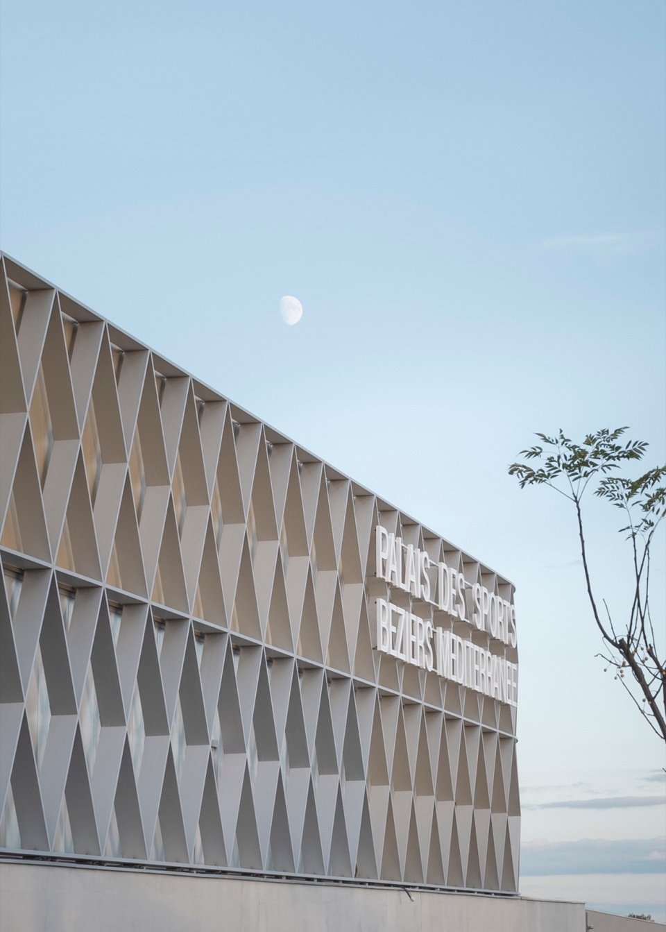 palais des sports by panorama architecture