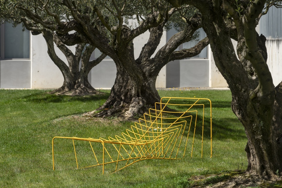 topos chair collection by zha
