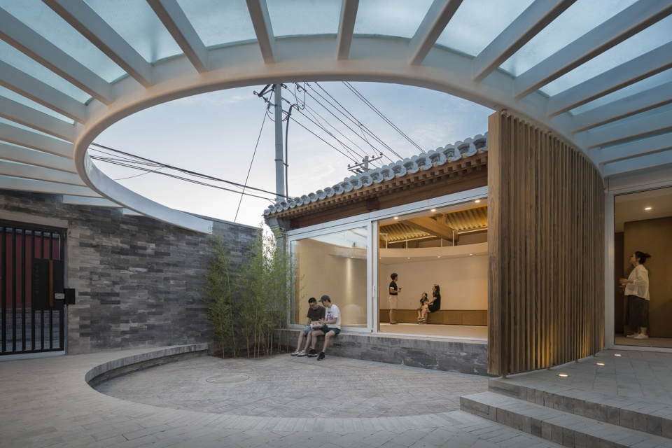 two in one courtyard china by urbanus