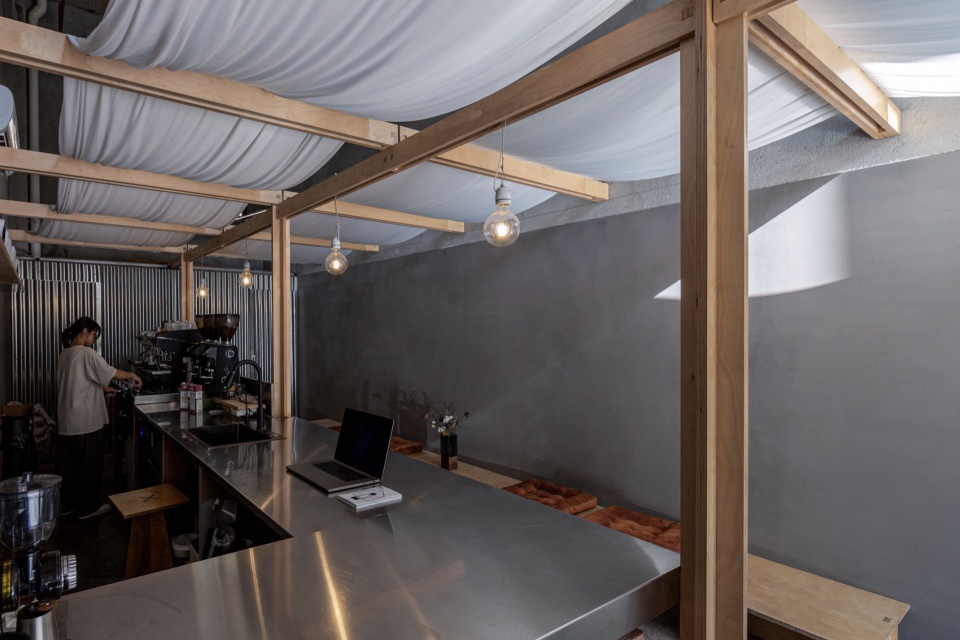 Community Coffee China by NEMEArchitects