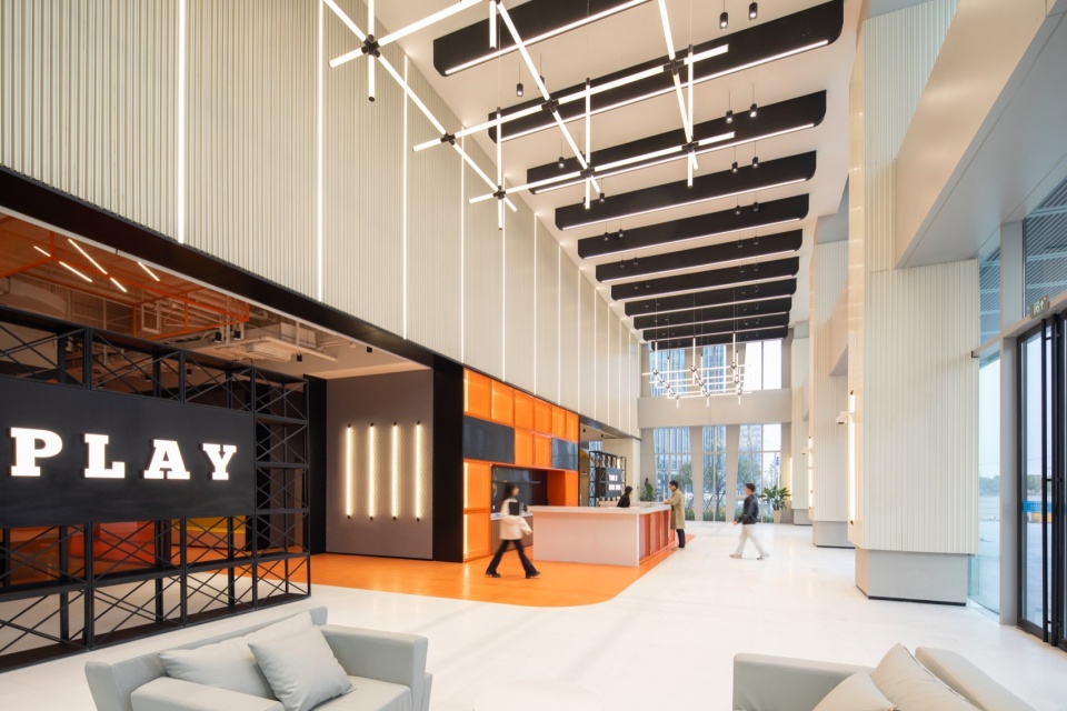 Shanghai Lingang High Live Fun Innovation Complex Phase III by FTA group GmBH