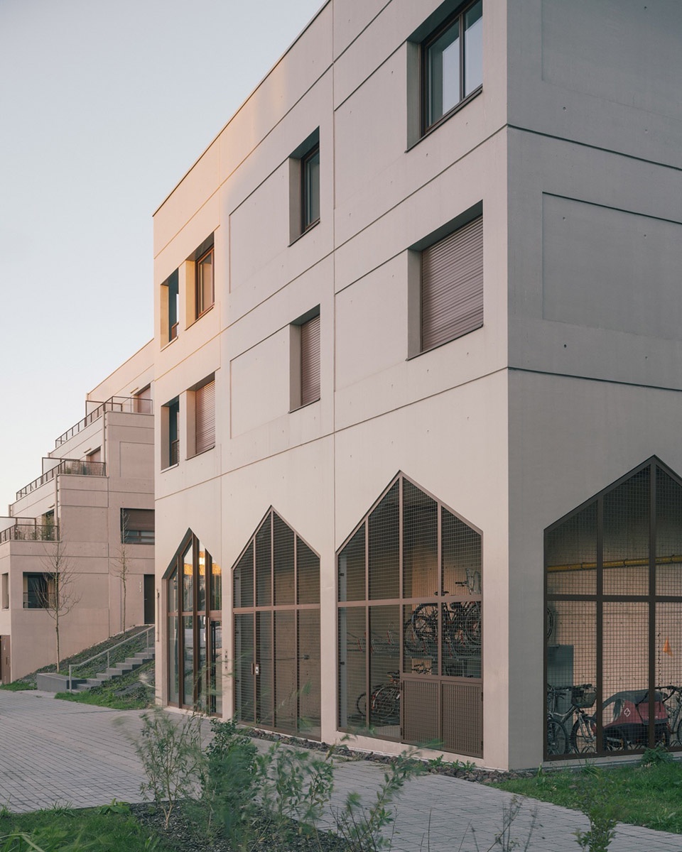 The Aviator by ALTA architectes urbanistes