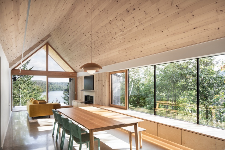 chalet papillon by robitaillecurtis