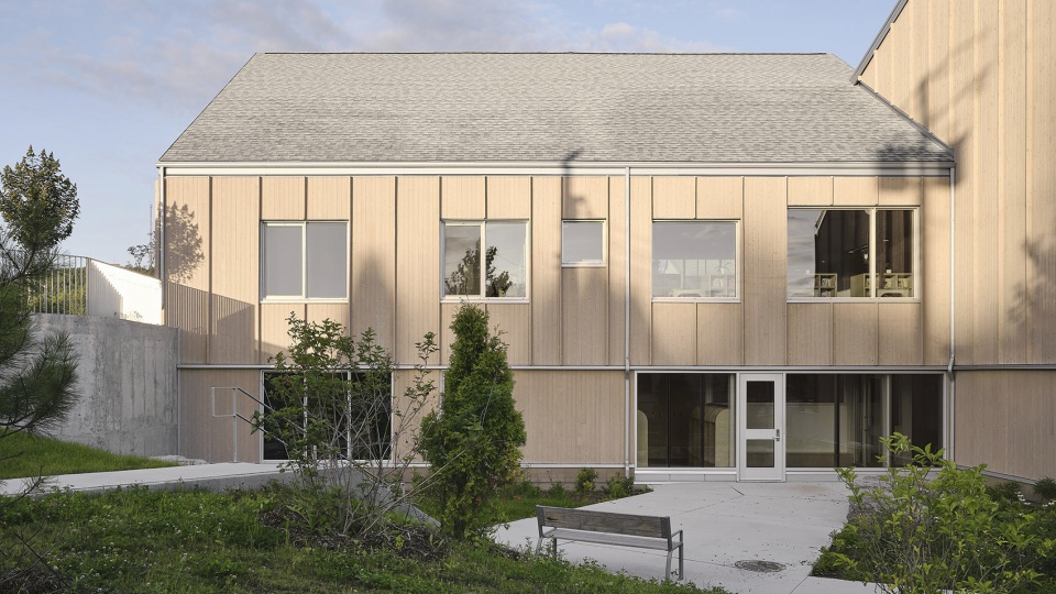 ecole de letincelle by consortium agence spatiale appareil architecture bgla architecture