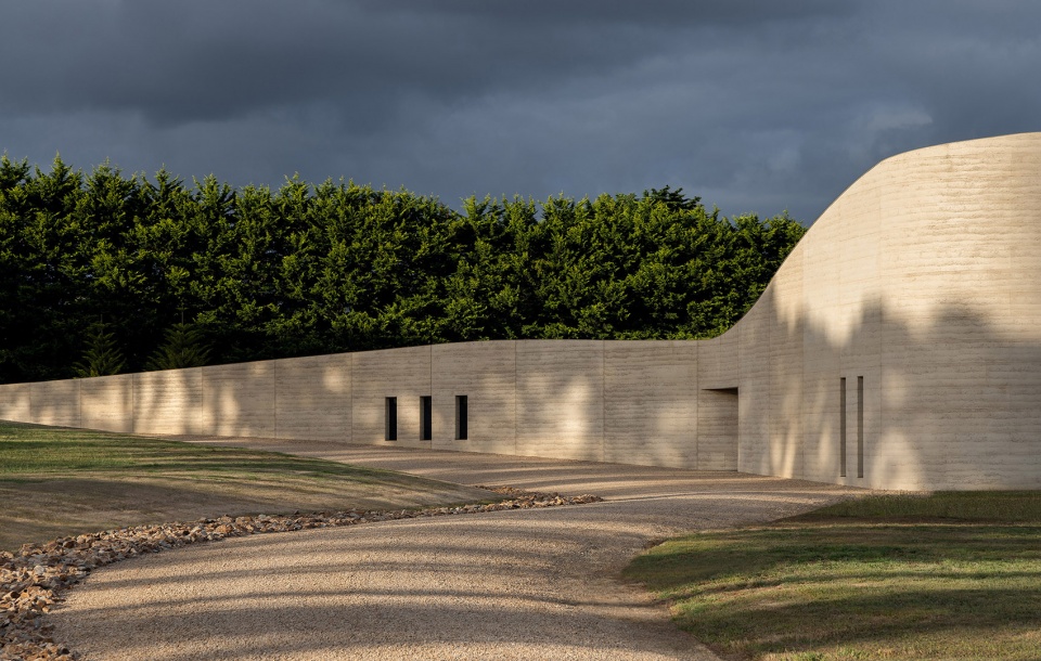 peninsula house by wood marsh