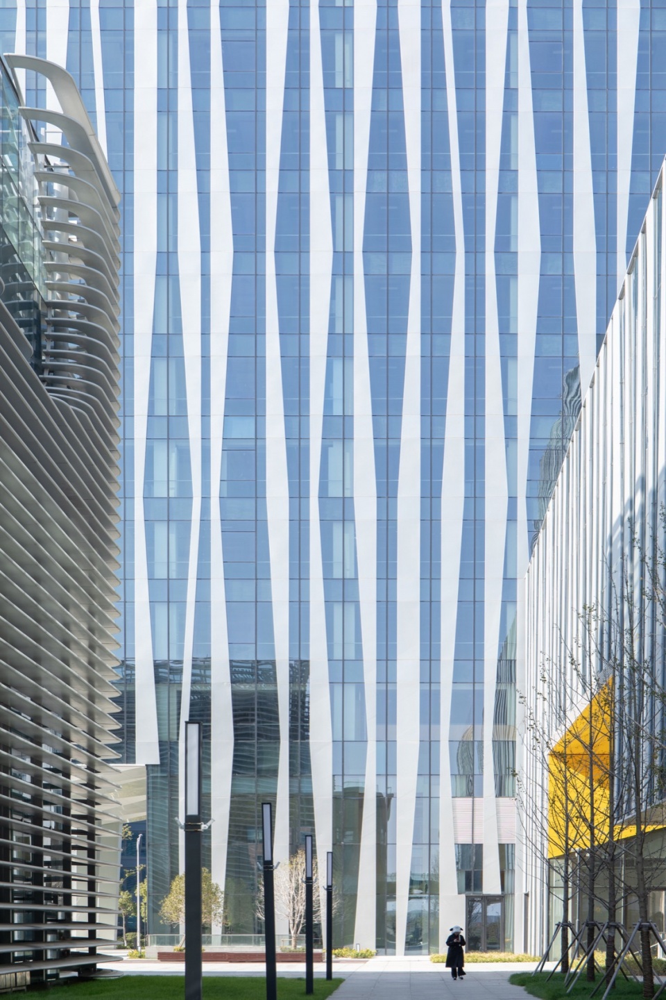 Shanghai Lingang High Live Fun Innovation Complex Phase III by FTA group GmBH
