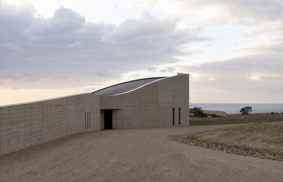 peninsula house by wood marsh