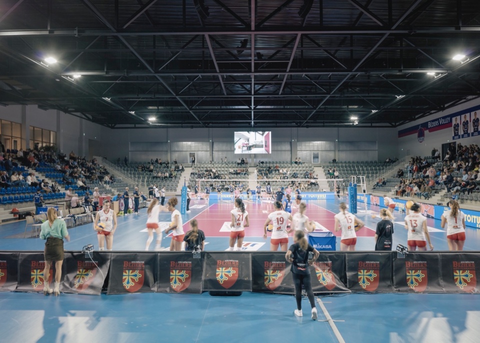 palais des sports by panorama architecture