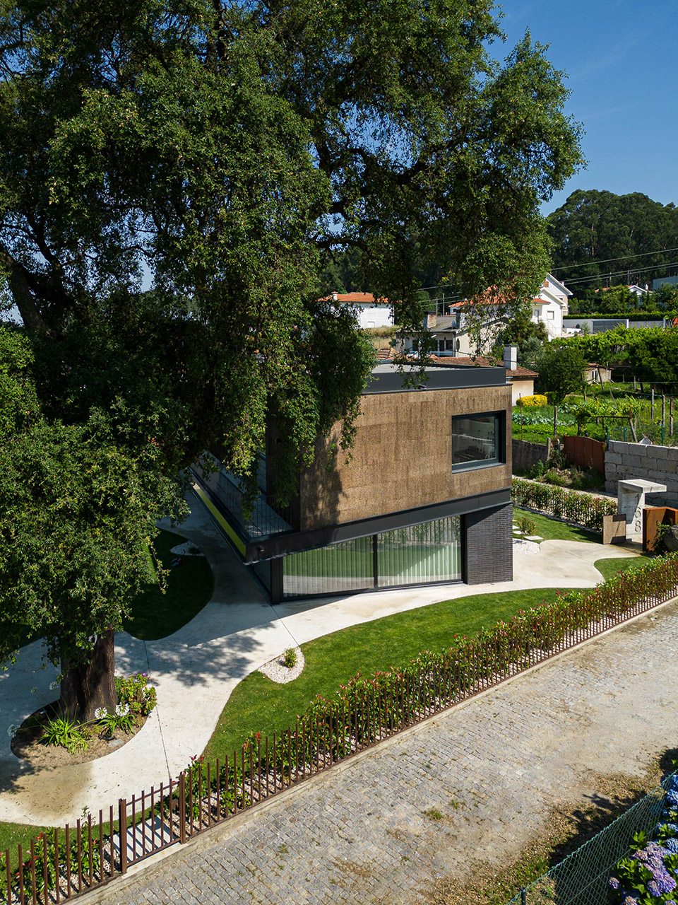 casa do sobreiro by skemba studio