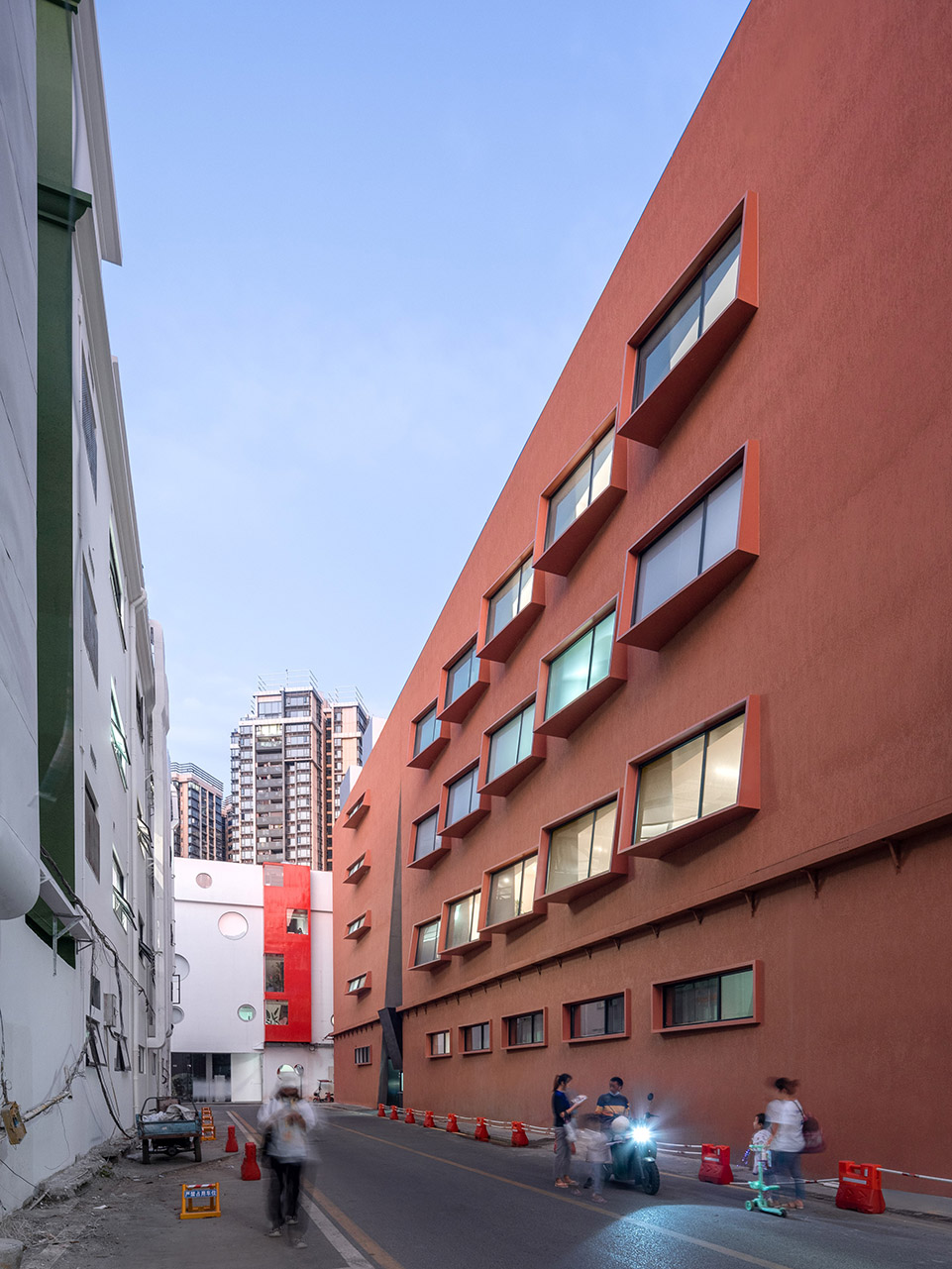the renovation of 7 and 8 buildings in dongcai industrial park by atelier diagonal